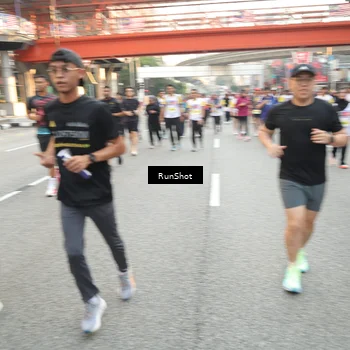 Runner Photo 4692382