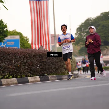 Runner Photo 4692429