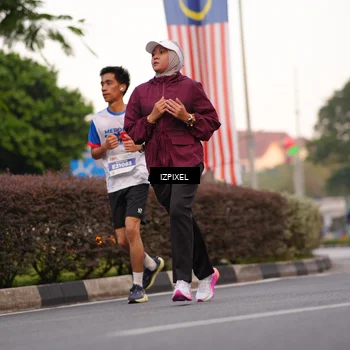 Runner Photo 4692473