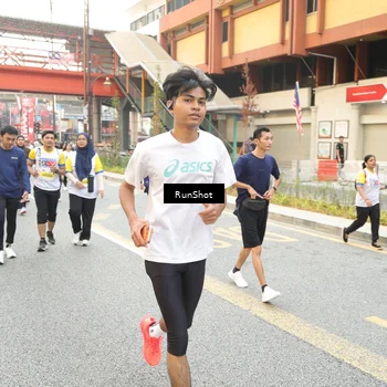 Runner Photo 4692717