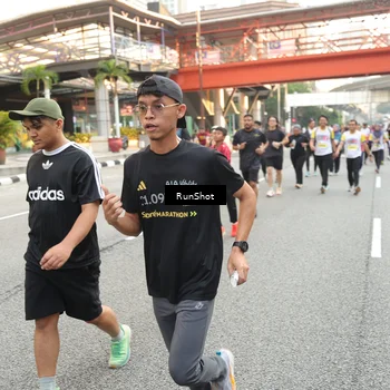 Runner Photo 4692730