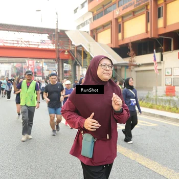 Runner Photo 4692835