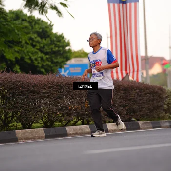 Runner Photo 4692873