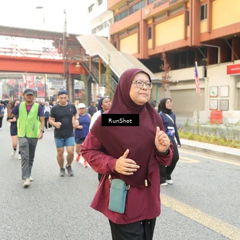 Runner Photo 4692899