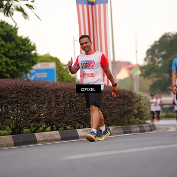 Runner Photo 4693073