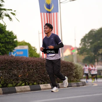 Runner Photo 4693205