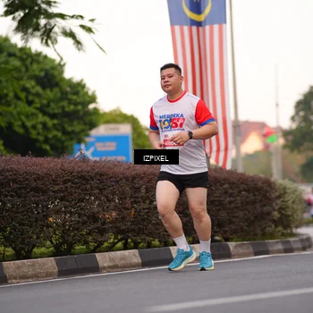 Runner Photo 4693347