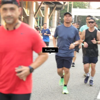 Runner Photo 4693359