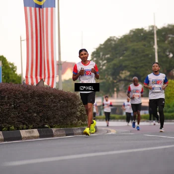 Runner Photo 4693367