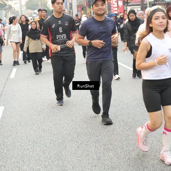 Runner Photo 4693425
