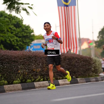 Runner Photo 4693473