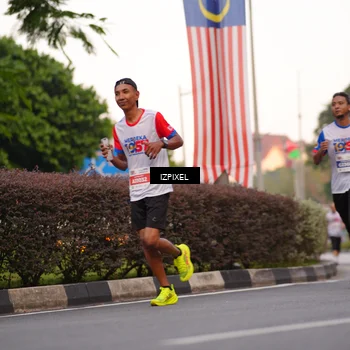 Runner Photo 4693477