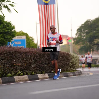 Runner Photo 4693533