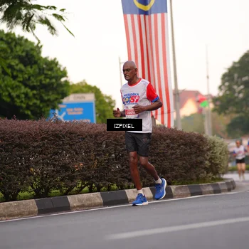 Runner Photo 4693553