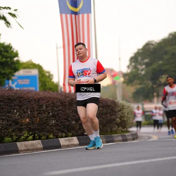 Runner Photo 4693651