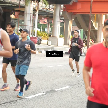Runner Photo 4693654