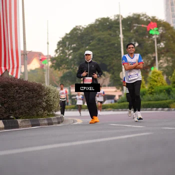 Runner Photo 4693853