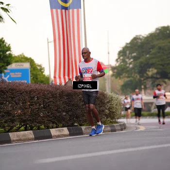 Runner Photo 4693873
