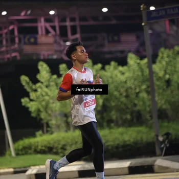 Runner Photo 4694024