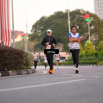Runner Photo 4694206