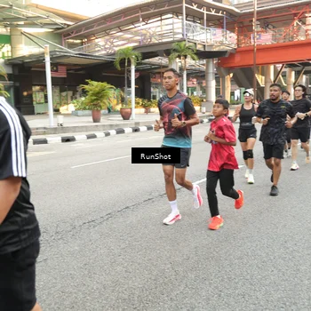 Runner Photo 4694263