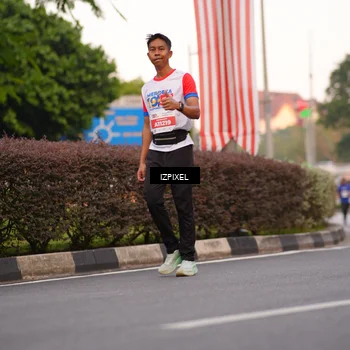 Runner Photo 4694293