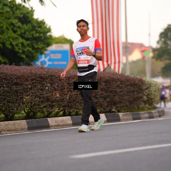 Runner Photo 4694302
