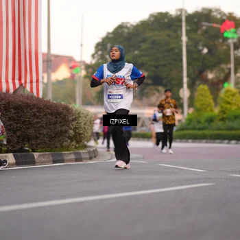 Runner Photo 4694347
