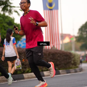 Runner Photo 4694349