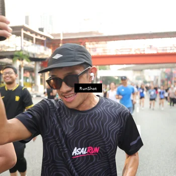 Runner Photo 4694375