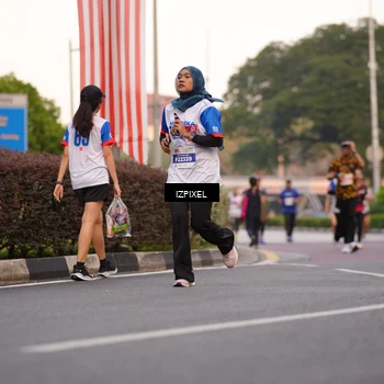 Runner Photo 4694385