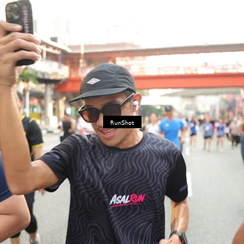 Runner Photo 4694413