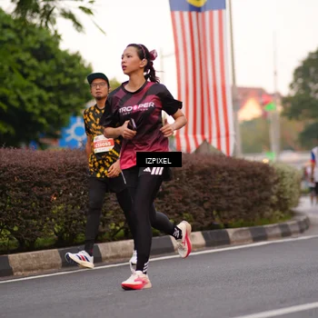 Runner Photo 4694449