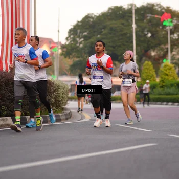 Runner Photo 4694543