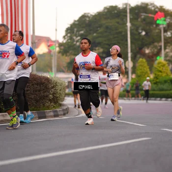 Runner Photo 4694547