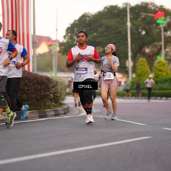 Runner Photo 4694553