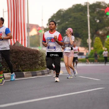 Runner Photo 4694578