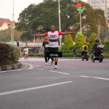 Runner Photo 4694615