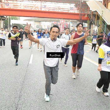 Runner Photo 4694638