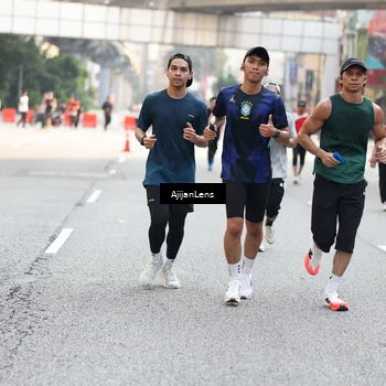 Runner Photo 4694656