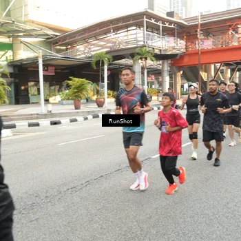 Runner Photo 4694660