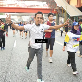 Runner Photo 4694664