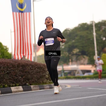Runner Photo 4694695