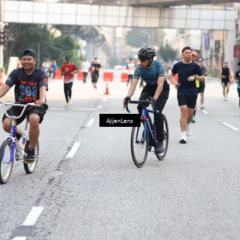 Runner Photo 4694749