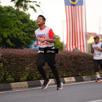 Runner Photo 4695012