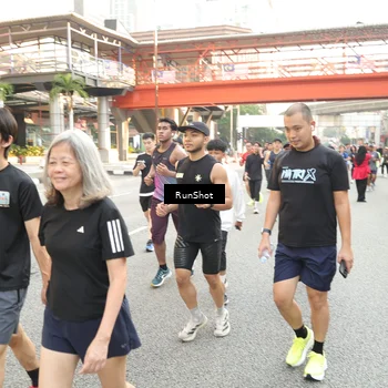 Runner Photo 4695030