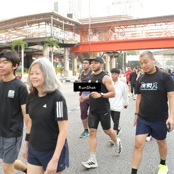 Runner Photo 4695031
