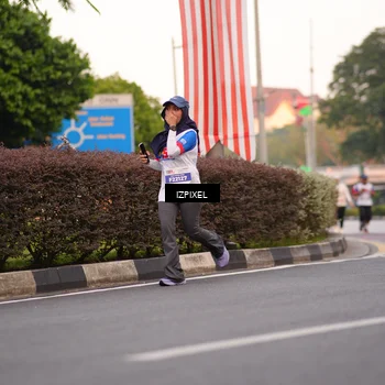 Runner Photo 4695065