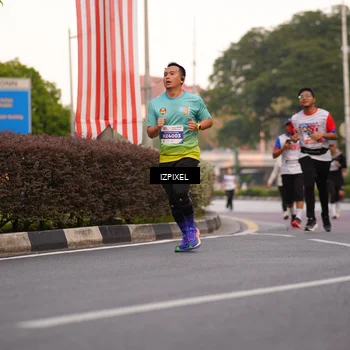 Runner Photo 4695144