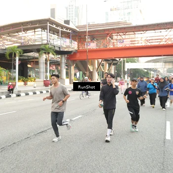 Runner Photo 4695192